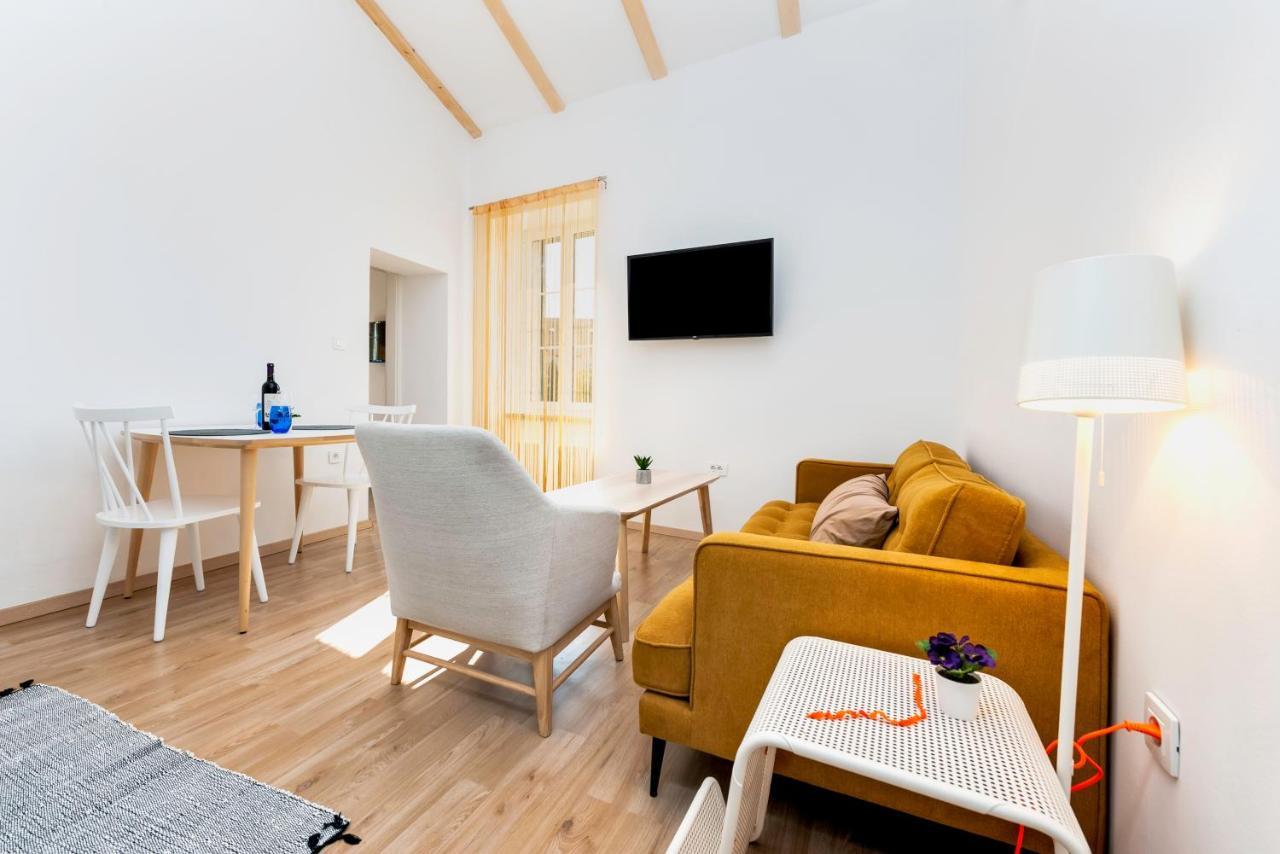 City Comfort Apartments Rovinj Exterior photo